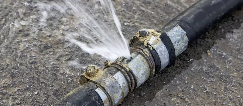Underground Water Main Break Repair Experts in Shoreacres, Burlington